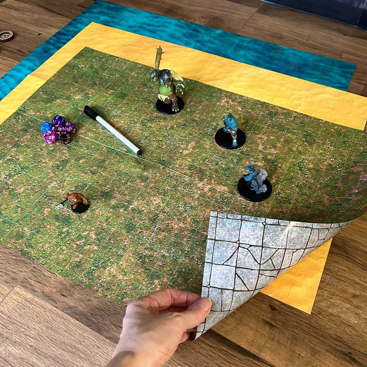 Essential RPG Battle Maps - Starter Set. 6 Plain Wet/Dry Erase Battle Maps with 1 inch grid